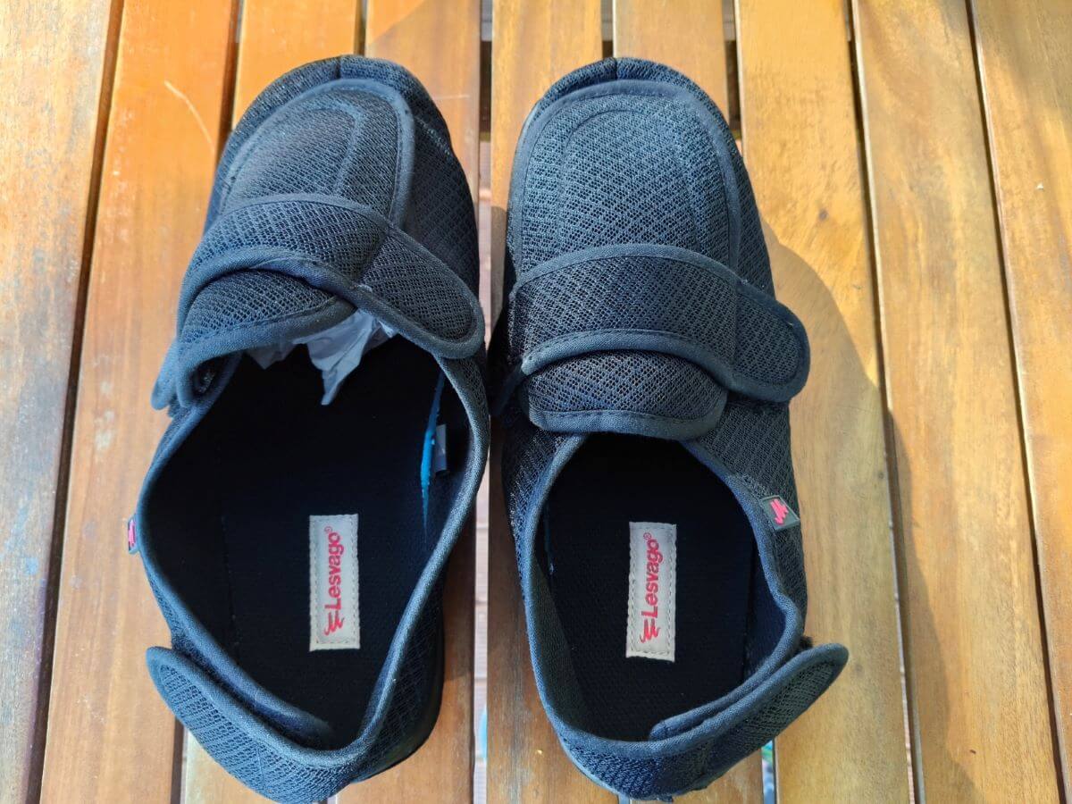 Noah's Breeze breathable adaptive shoes seen from above showing 
wide adjustable Velcro strap and cushioned interio, easy-on wide fit for swollen feet and summer wear NZ
