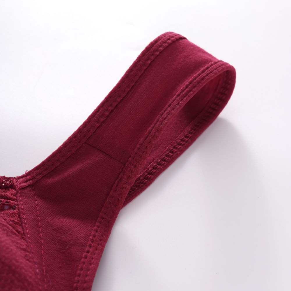 Close-up of wide elastic shoulder straps designed to distribute weight more comfortably across the shoulders.
