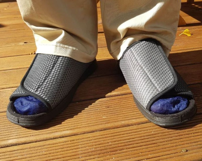 "George's Gateways" unisex adjustable comfort slippers